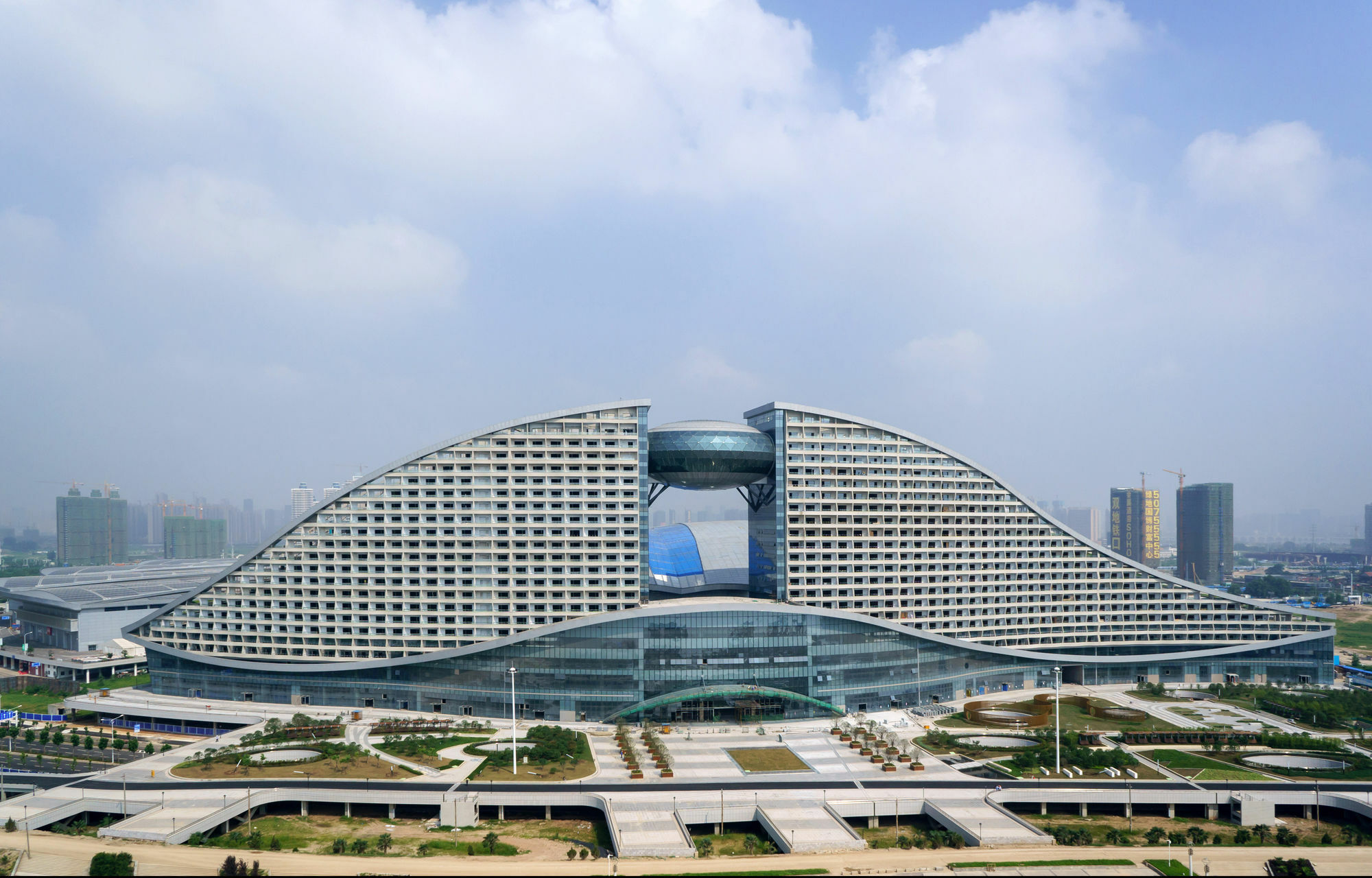 Intercontinental Wuhan By Ihg - Yangtze River View Esterno foto